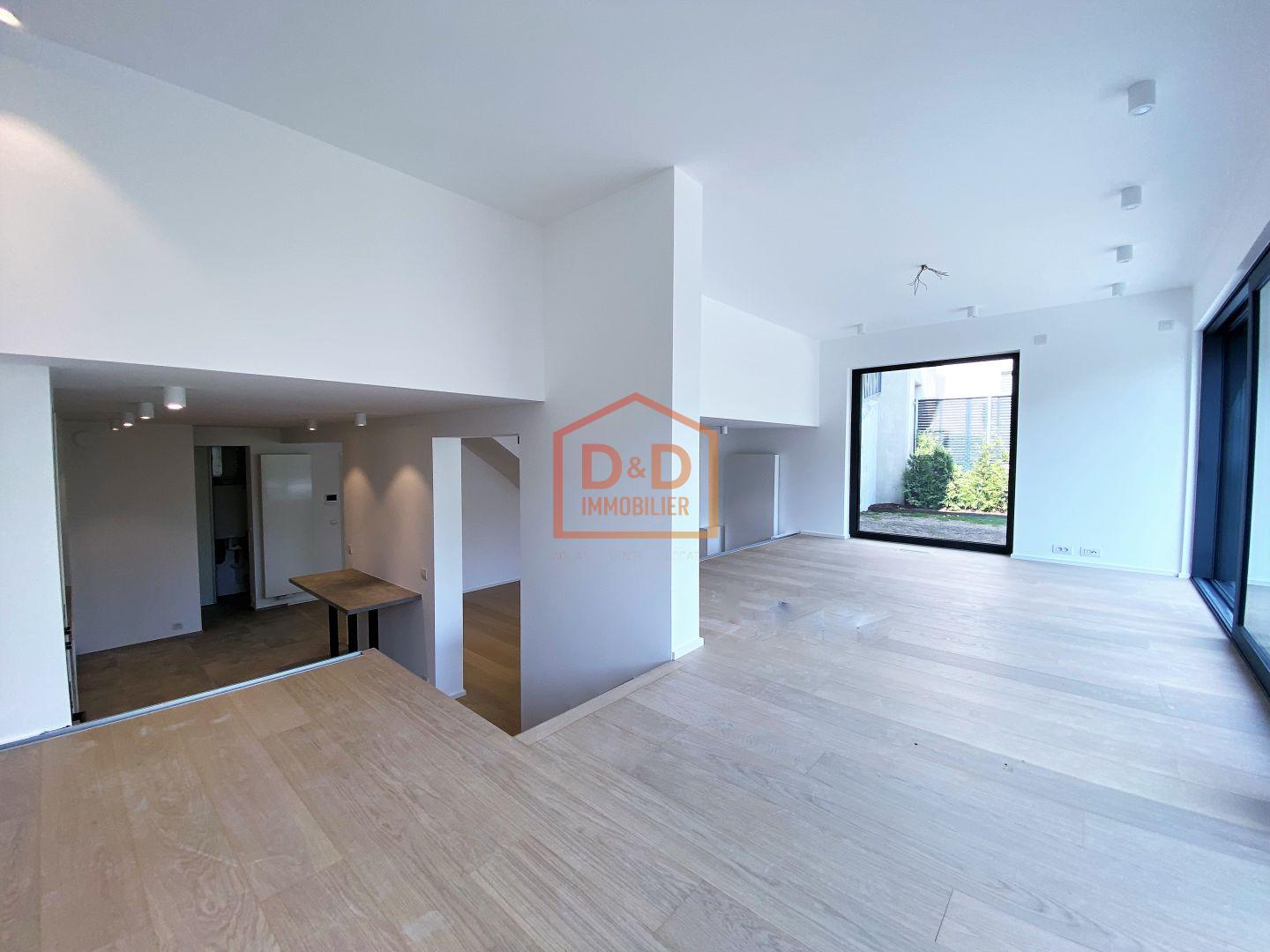 Appartement à Luxembourg-Belair, 103 m², 2 chambres, 1 salle de bain, 2 900 €/mois